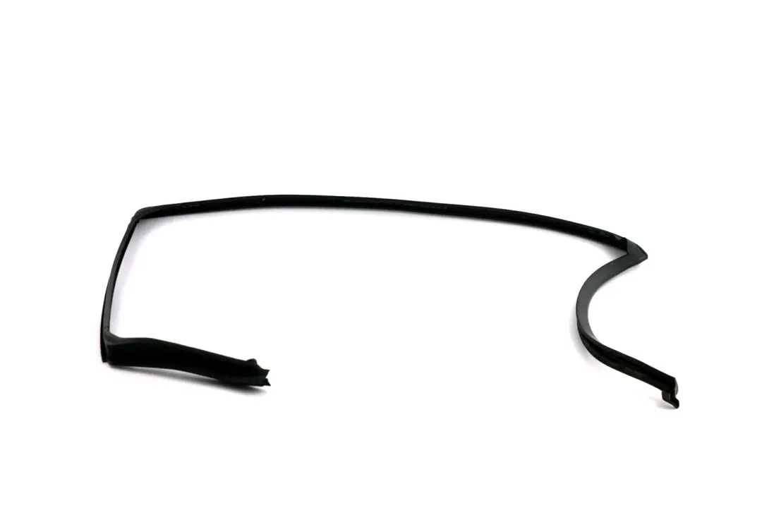 BMW E61 E61N LCI Joint d'etancheite de porte de toit arriere gauche - SKU 7057447 - Numéro de pièce 7057447