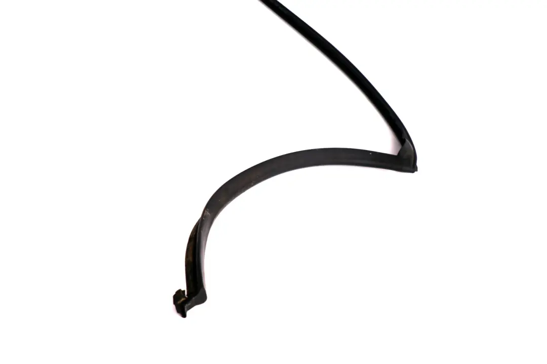 BMW E61 E61N LCI Joint d'etancheite de porte de toit arriere gauche - SKU 7057447 - Numéro de pièce 7057447