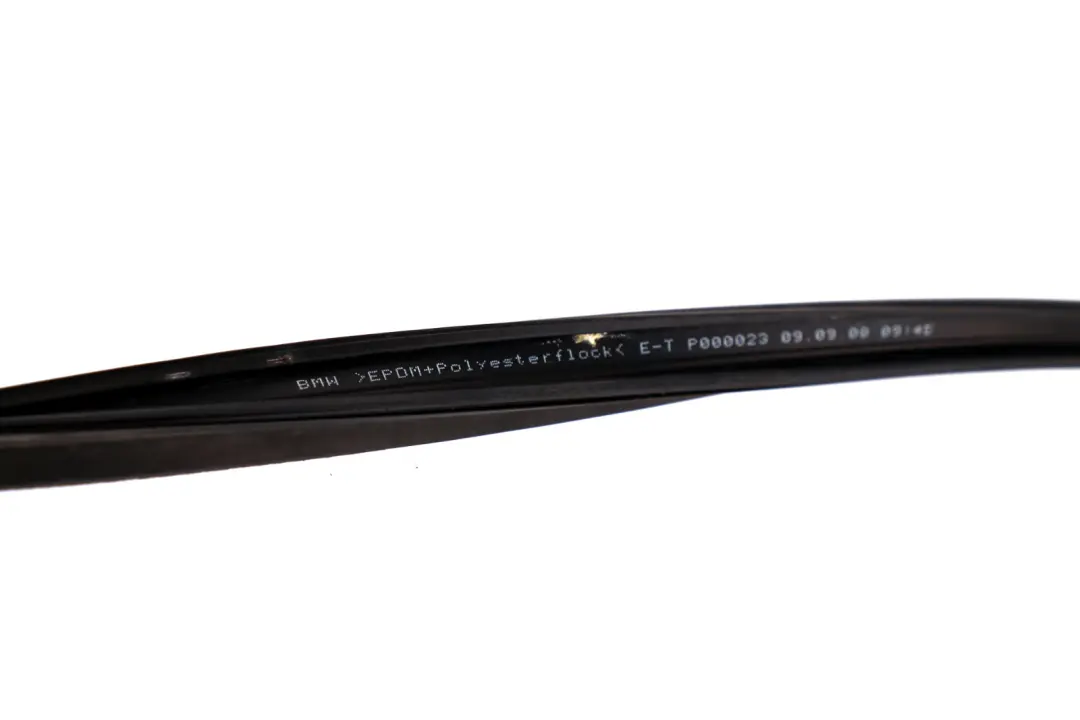 BMW E61 E61N LCI Joint d'etancheite de porte de toit arriere gauche - SKU 7057447 - Numéro de pièce 7057447