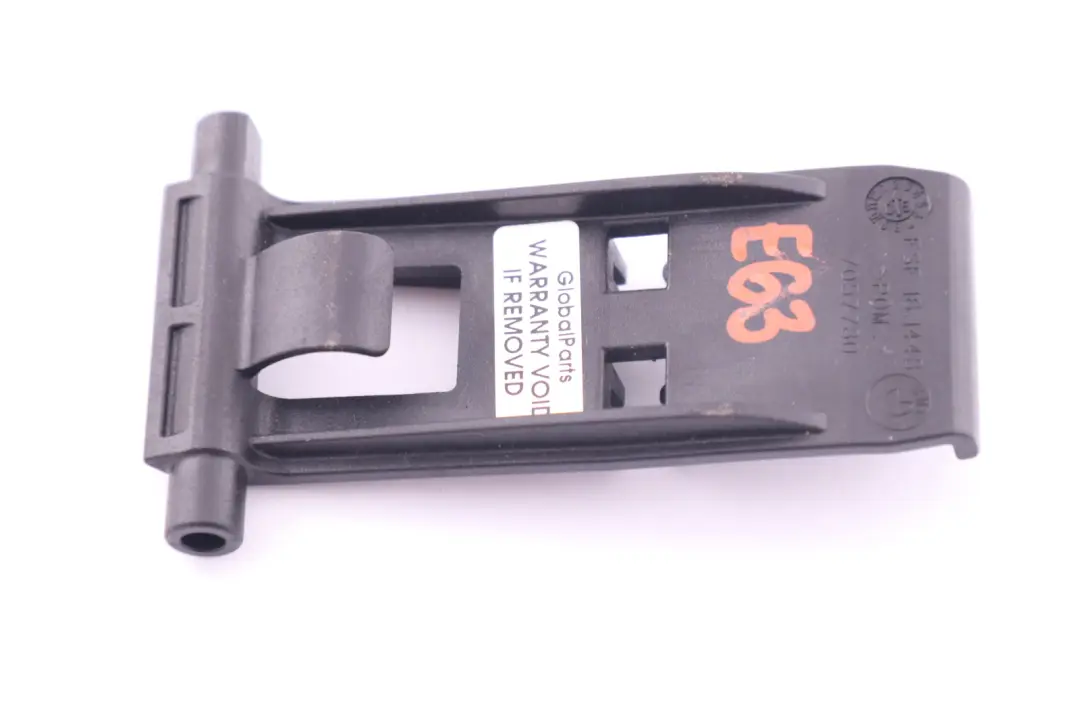 Locking Mechanism Rear Back Seat Backrest Armrest to BMW 6 Series E63 E64 with Part number 7057780 BMW 6 Series E63 E64 Locking Mechanism Rear Back Seat Backrest Armrest - SKU 7057780 - Part number 7057780