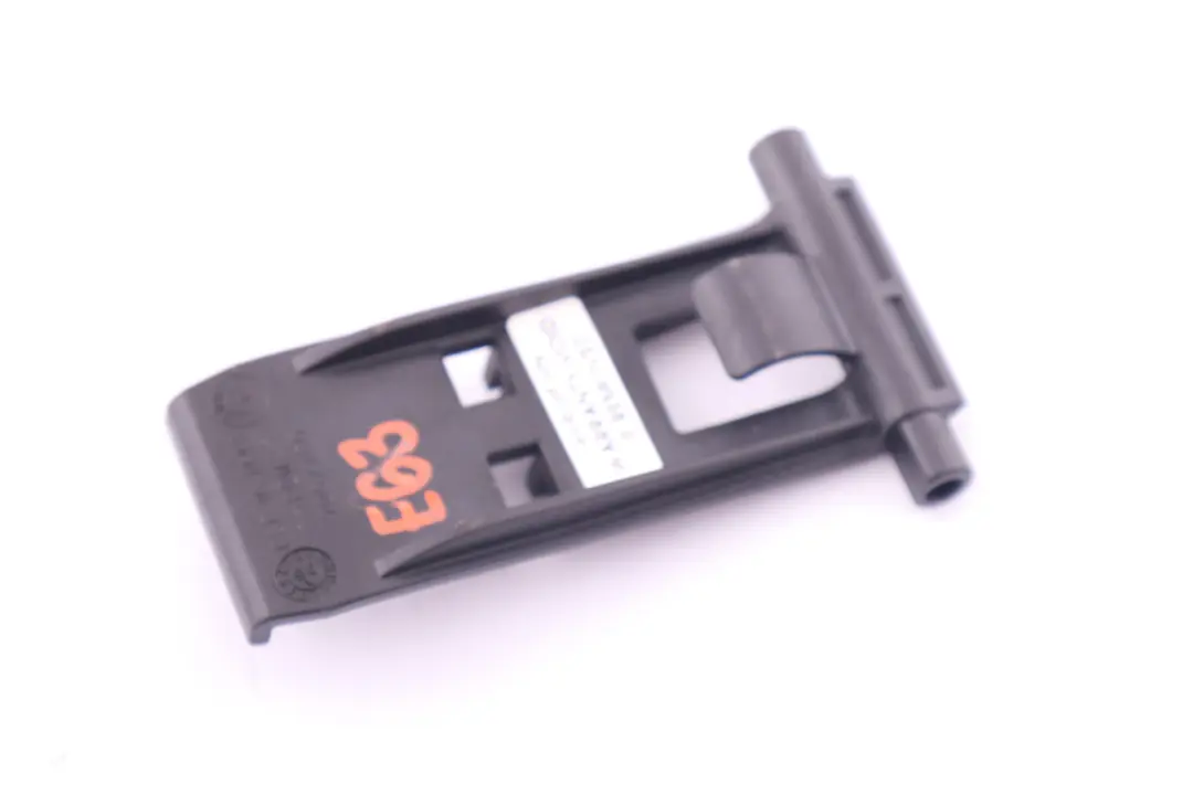 Locking Mechanism Rear Back Seat Backrest Armrest to BMW 6 Series E63 E64 with Part number 7057780 BMW 6 Series E63 E64 Locking Mechanism Rear Back Seat Backrest Armrest - SKU 7057780 - Part number 7057780