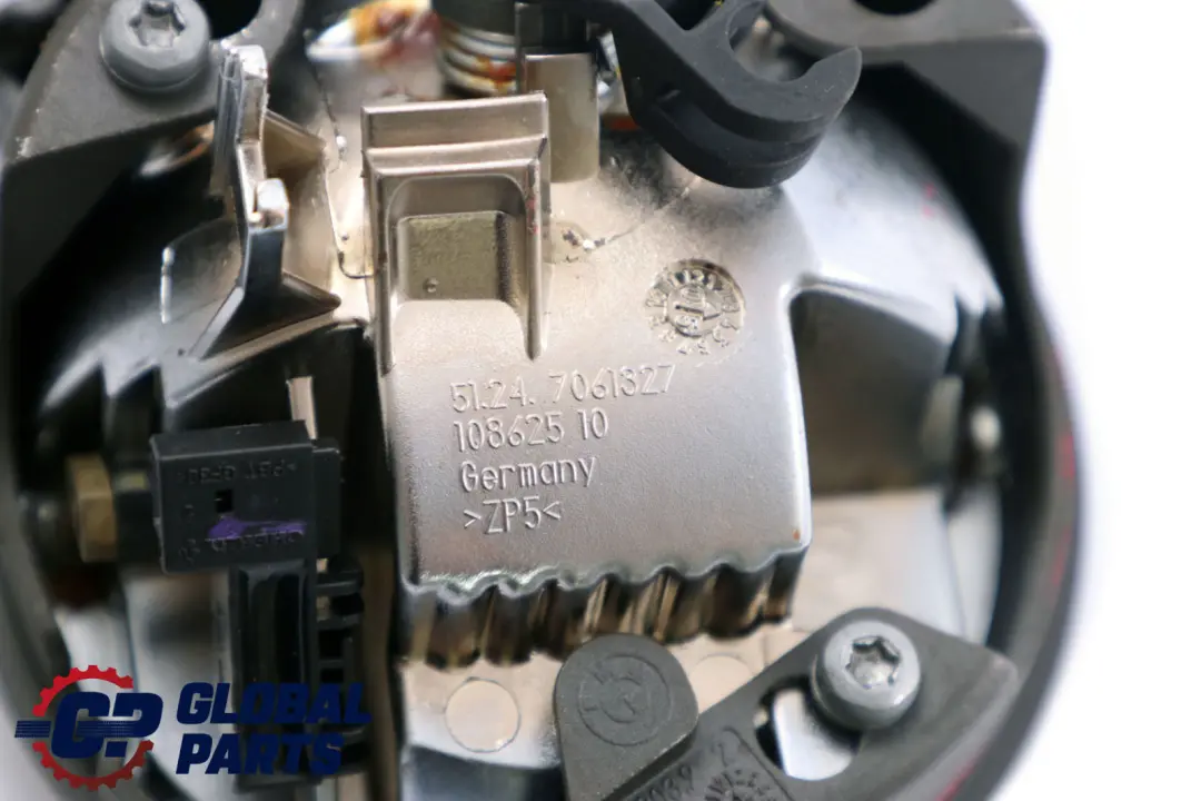 Emblem Button Tailgate Badge Open Opening to BMW 1 5 6 SERIES E63 E81 E87N F10 with Part number 7061327 BMW 1 5 6 SERIES E63 E81 E87N F10 Emblem Button Tailgate Badge Open Opening - SKU 7057794-1 - Part number 7061327