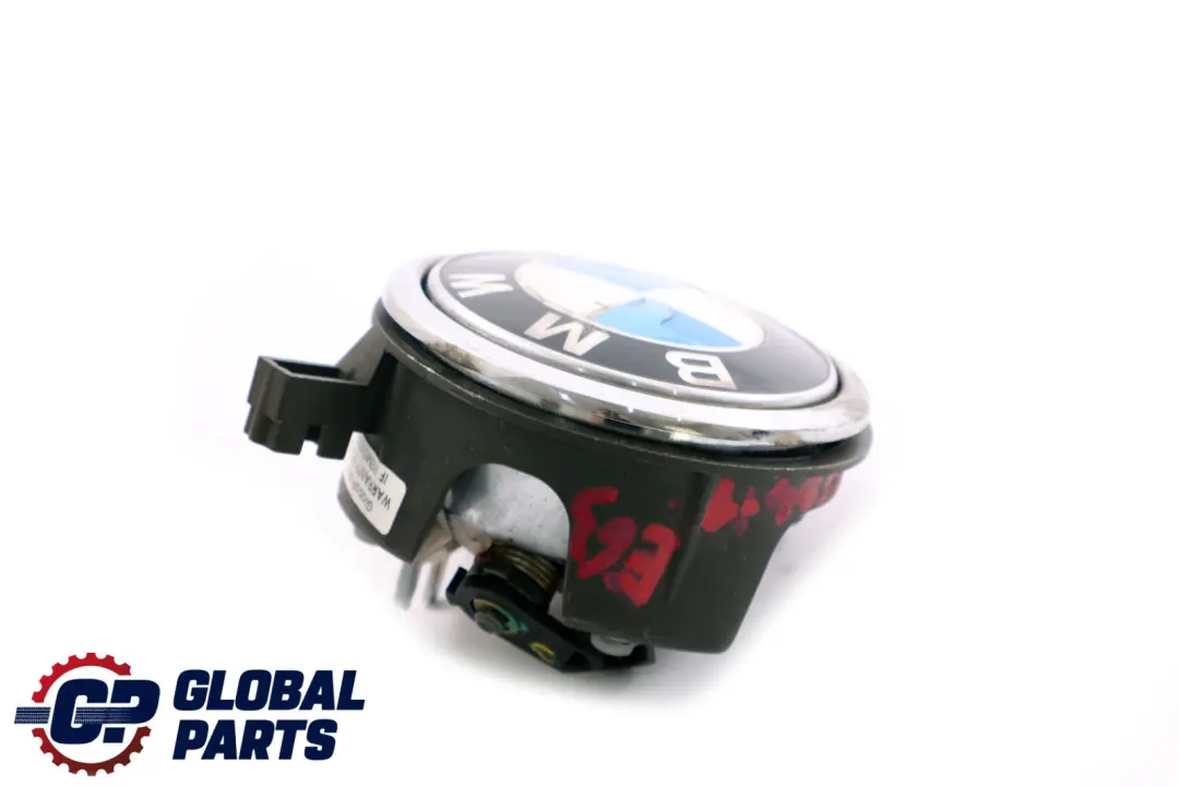 Emblem Button Tailgate Badge Open Opening to BMW 1 5 6 SERIES E63 E81 E87N F10 with Part number 7061327 BMW 1 5 6 SERIES E63 E81 E87N F10 Emblem Button Tailgate Badge Open Opening - SKU 7057794-1 - Part number 7061327