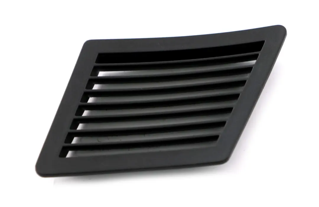 Grille. Vent Arriere Droite Noir 7036510 pour BMW Z4 E85 E86 à propos du numéro de pièce 7057940 BMW Z4 E85 E86 Grille. Vent Arriere Droite Noir 7036510 - SKU 7057938 - Numéro de pièce 7057940