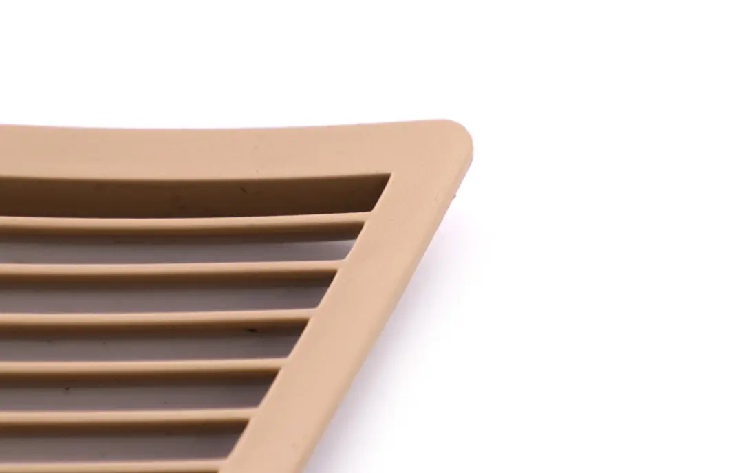 Grill Heckentlüftung Rechts Beige 7036510 für BMW Z4 er E85 E86 mit Teilenummer 7057940 BMW Z4 er E85 E86 Grill Heckentlüftung Rechts Beige 7036510 - SKU 7057940 - Teilenummer 7057940