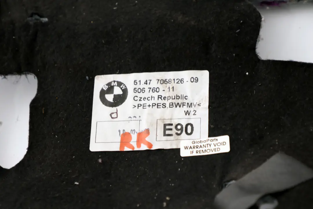 Aislamiento Acústico Carcasa Rueda Trasera Derecha para BMW E90 E91 E92 LCI con número de pieza 7058126 BMW E90 E91 E92 LCI Aislamiento Acústico Carcasa Rueda Trasera Derecha - SKU 7058126 - Número de pieza 7058126