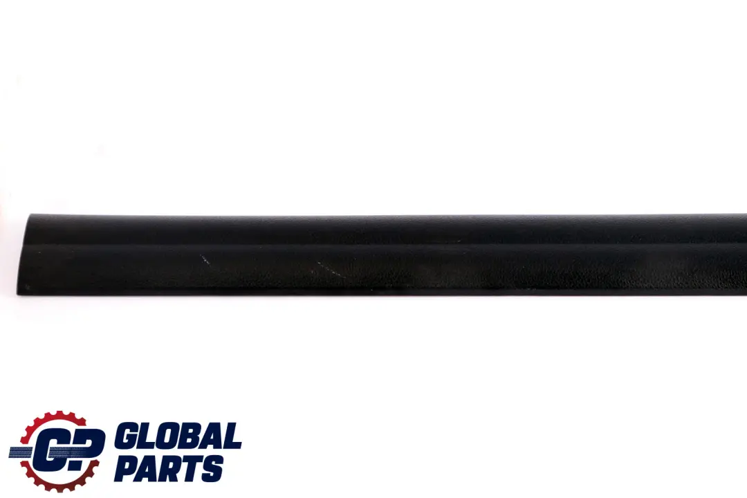 Tapa Entrada Interior Izquierda Negro Schwarz para BMW E81 E82 E88 con número de pieza 6981705 BMW E81 E82 E88 Tapa Entrada Interior Izquierda Negro Schwarz - SKU 7058147-1 - Número de pieza 6981705