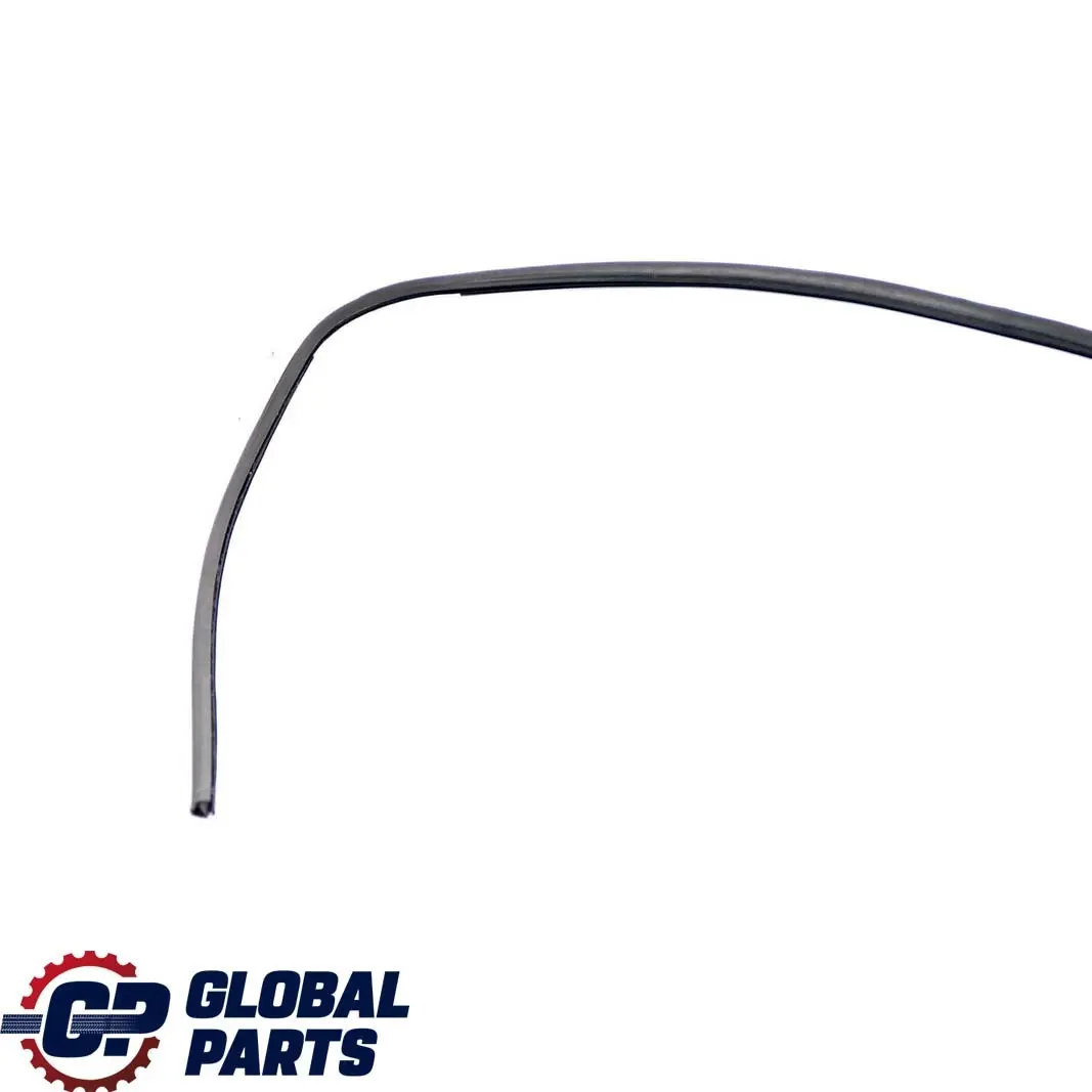 Uszczelka szyby czołowej przód do BMW E87 o numerze 7058224 BMW E87 Uszczelka szyby czołowej przód - SKU 7058224 - Numer Części 7058224