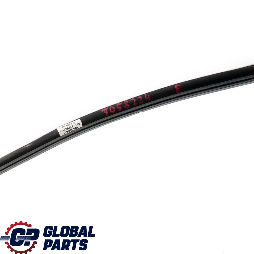 BMW 1 er E81 E82 E87 E88 Abdeckung Frontscheibe Oben Dichtung - SKU 7058224 - Teilenummer 7058224