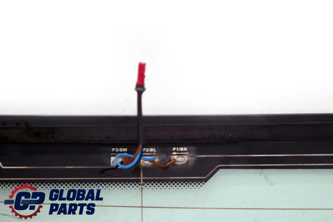 Cristal del Porton Trasero AS2 para BMW E81 E87 E87N LCI con número de pieza 7058227 BMW E81 E87 E87N LCI Cristal del Porton Trasero AS2 - SKU 7058227 - Número de pieza 7058227