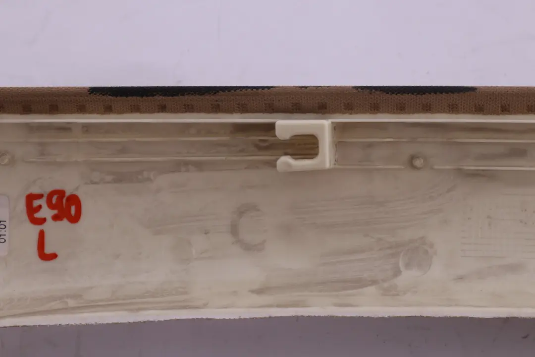 Columna izquierda A cubierta Beige para BMW E90 E91 LCI con número de pieza 7058331 BMW E90 E91 LCI Columna izquierda A cubierta Beige - SKU 7058331-1 - Número de pieza 7058331