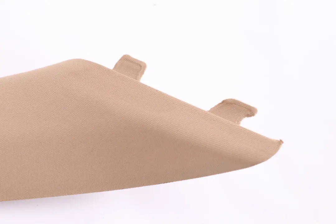 Osłona słupka prawa przód materiał beż do BMW E90 E91 o numerze 7058332 BMW E90 E91 Osłona słupka prawa przód materiał beż - SKU 7058332 - Numer Części 7058332