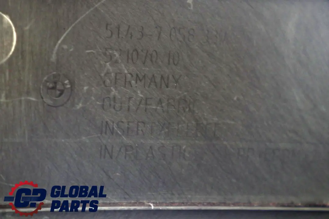 BMW E90 E91 E91N Tapa Columna B Inferior Izquierda Negro Schwarz - SKU 7058337 - Número de pieza 7141101