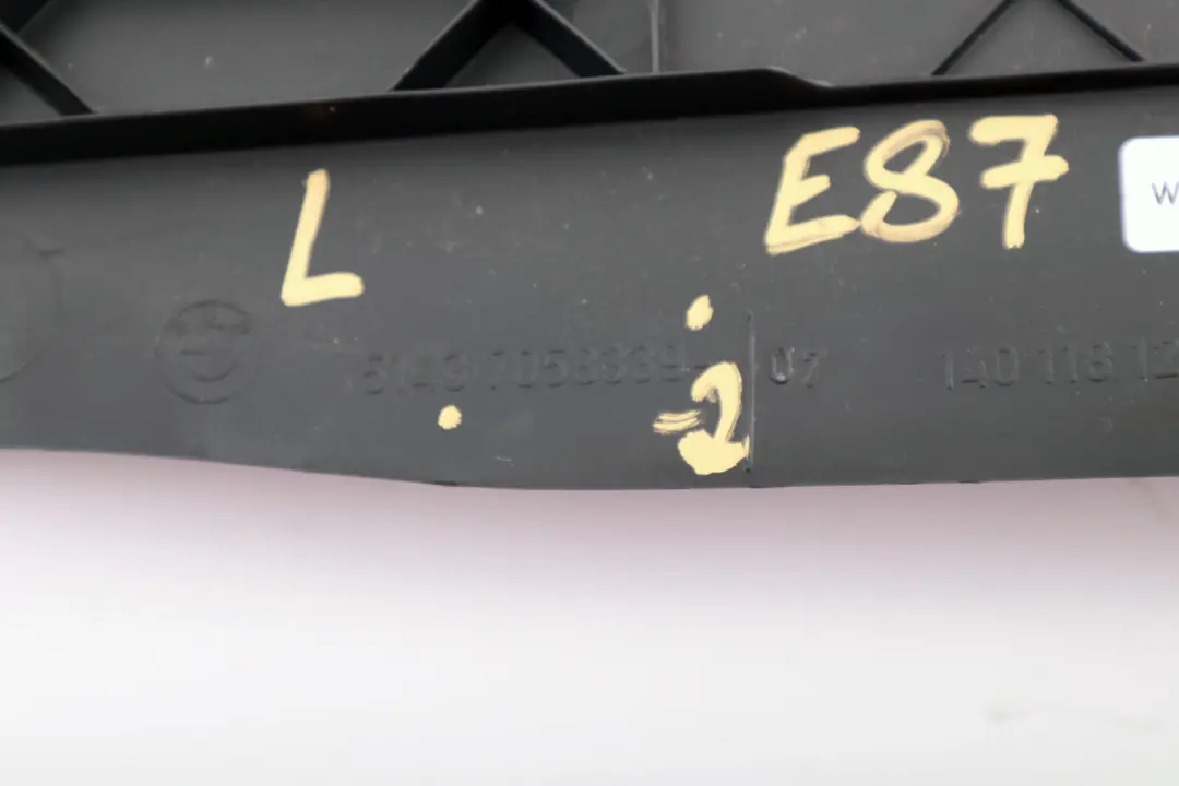 Tapa Columna C Izquierda Negro Antracita 7058339 para BMW E87 E87N con número de pieza 8036299 BMW E87 E87N Tapa Columna C Izquierda Negro Antracita 7058339 - SKU 7058339-2 - Número de pieza 8036299