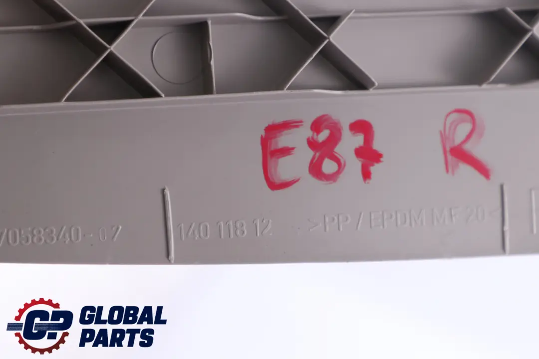 BMW 1 E87 E87N LCI Couverture Borne-C Droite Beige 7058339 - SKU 7058340-1 - Numéro de pièce 7120549