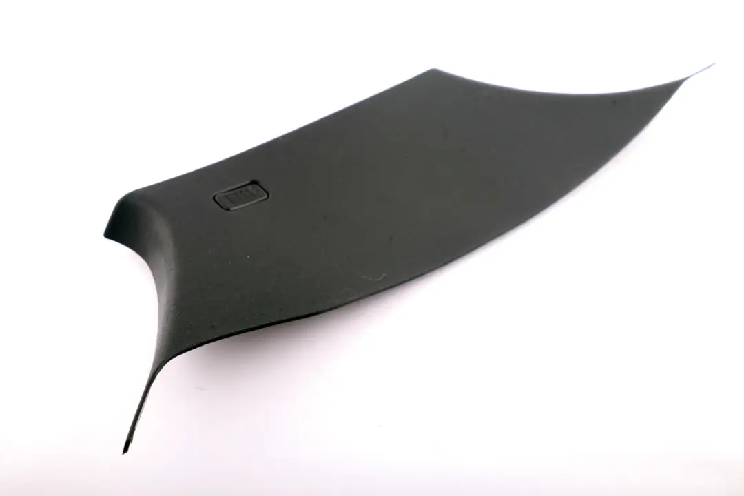 Tapa Columna C Derecha Antracita Negro para BMW E87 E87N con número de pieza 8036300 BMW E87 E87N Tapa Columna C Derecha Antracita Negro - SKU 7058340 - Número de pieza 8036300