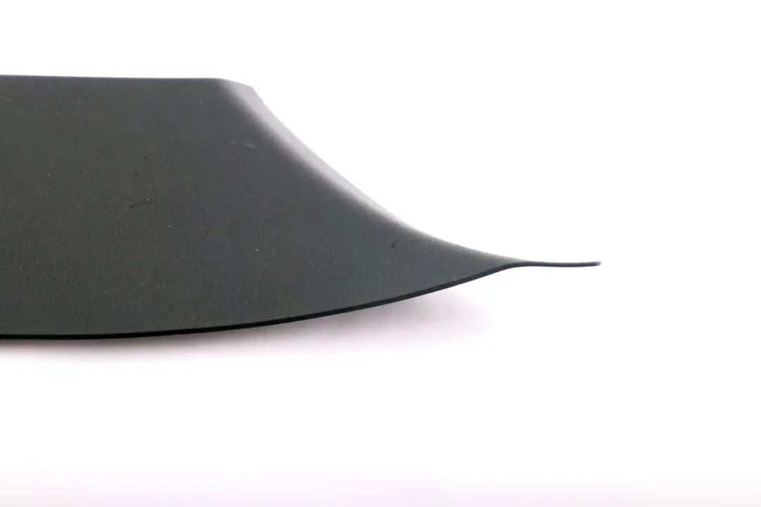 Tapa Columna C Derecha Antracita Negro para BMW E87 E87N con número de pieza 8036300 BMW E87 E87N Tapa Columna C Derecha Antracita Negro - SKU 7058340 - Número de pieza 8036300