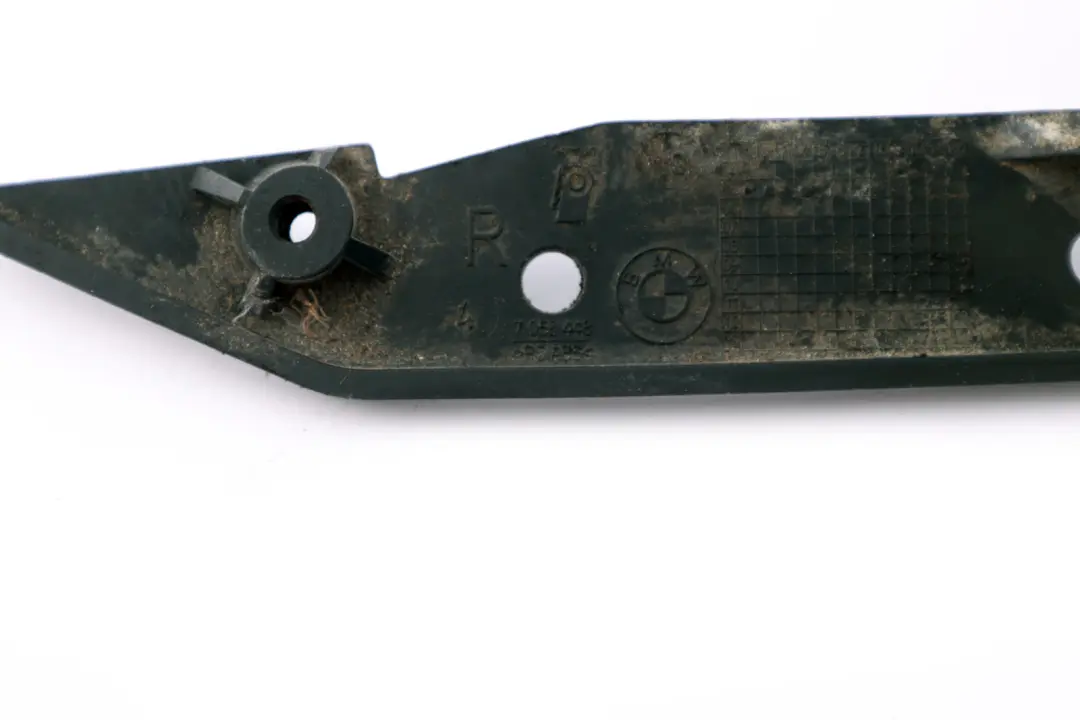 BMW E90 E90N E91 E91N Parachoques Delantero Soporte Derecha - SKU 7058448 - Número de pieza 7058448