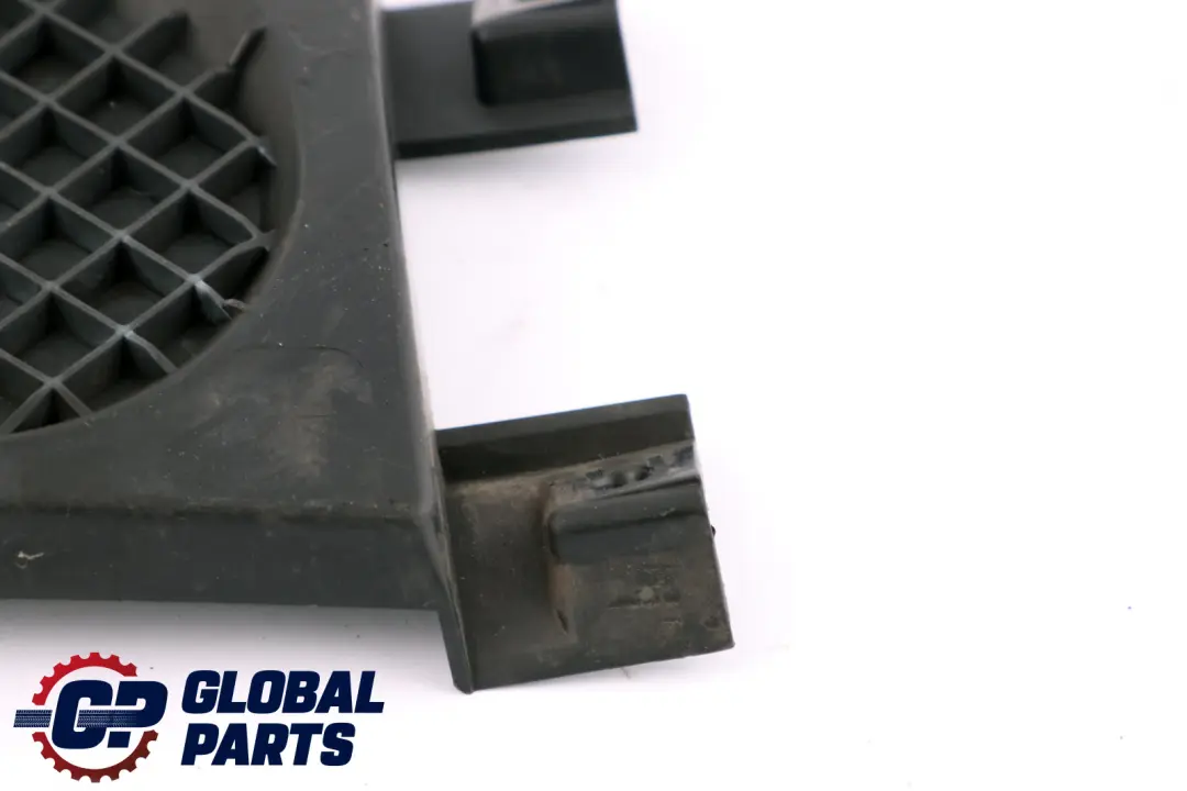 Pare-Chocs Revetement Phares Antibrouillard Droite pour BMW E87 à propos du numéro de pièce 51117058462 BMW E87 Pare-Chocs Revetement Phares Antibrouillard Droite - SKU 7058462 - Numéro de pièce 51117058462