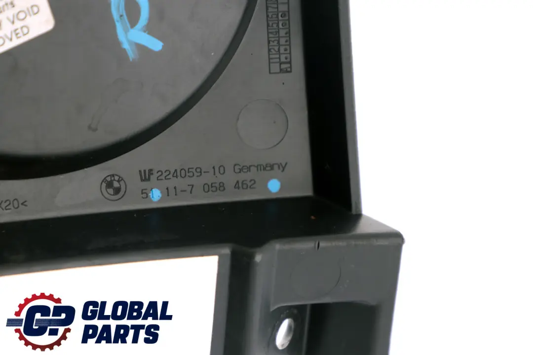 BMW E87 Kratka osłona lampy halogenu zderzak prawa - SKU 7058462 - Numer Części 51117058462