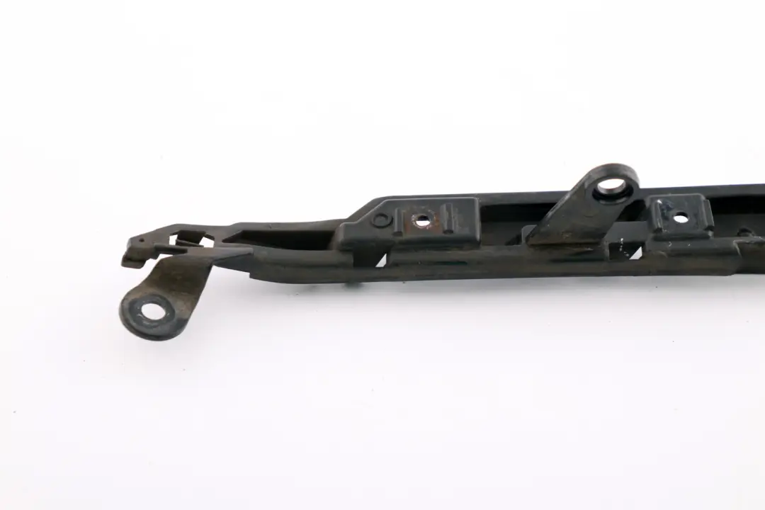 BMW 1 Serie E81 E87 E87N LCI Guide pare-chocs arriere gauche - SKU 7058517 - Numéro de pièce 7058517