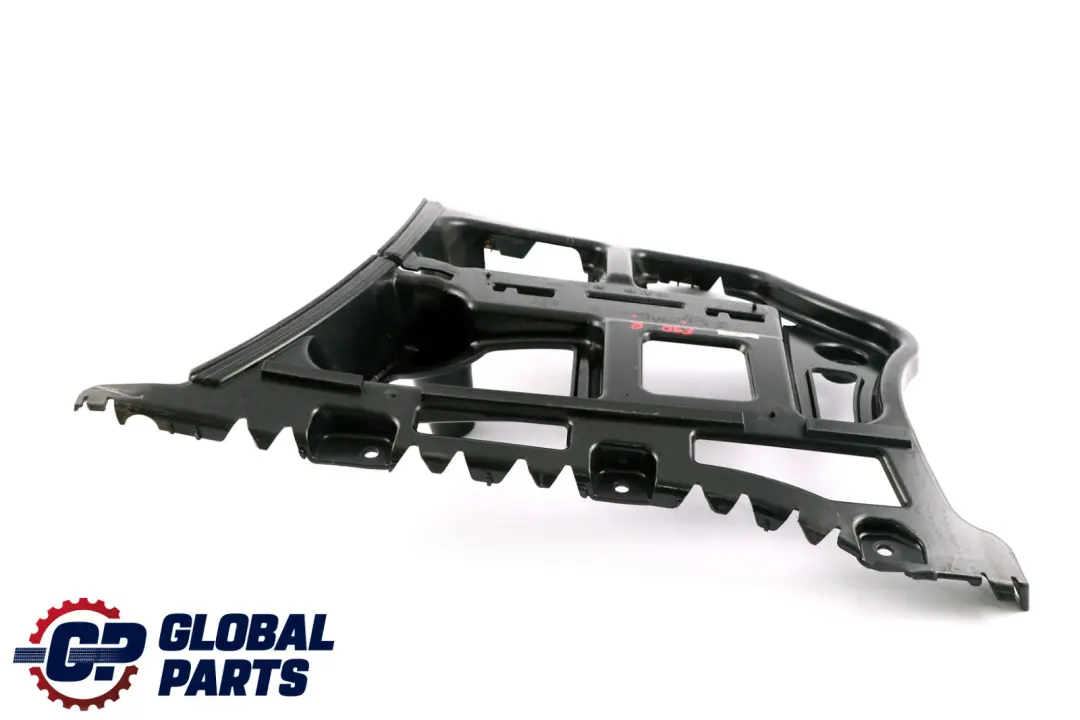 BMW E90 Parachoques Trasero Lateral Guia Soporte Embellecedor Derecho - SKU 7058520 - Número de pieza 7058520