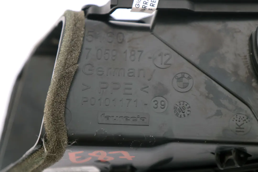 Couvercle Grille D'Air Frais Gauche pour BMW E81 E82 E87 E88 à propos du numéro de pièce 7059187 BMW E81 E82 E87 E88 Couvercle Grille D'Air Frais Gauche - SKU 7059187 - Numéro de pièce 7059187