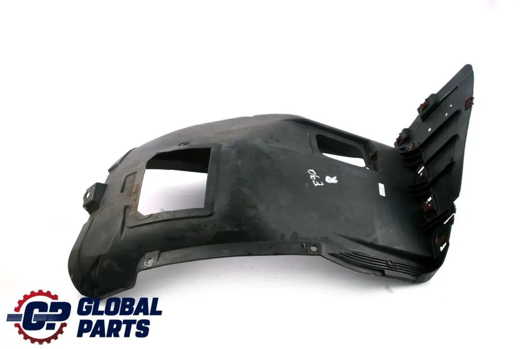 Rivestimento Anteriore Destro Inferiore della Passaruota per BMW E90 E91 con numero di parte 7059380 BMW E90 E91 Rivestimento Anteriore Destro Inferiore della Passaruota - SKU 7059380 - Numero di parte 7059380