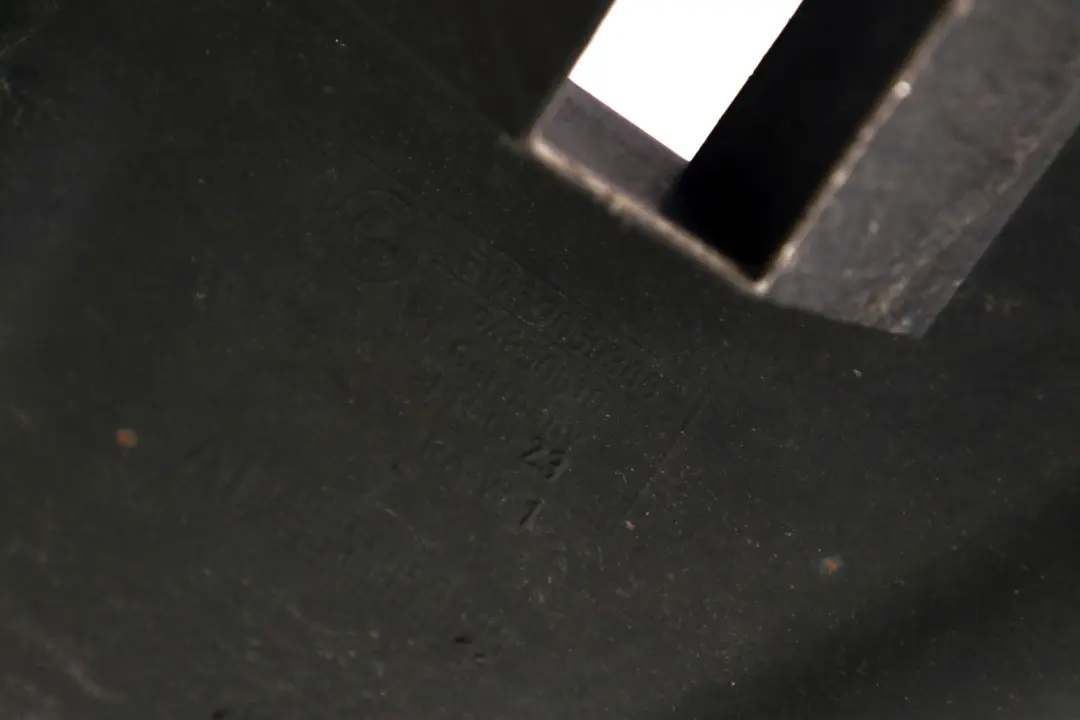 Unterbodenverkleidung Mitte für BMW E81 E82 E87 E88 E90 E91 E92 mit Teilenummer 7059388 BMW E81 E82 E87 E88 E90 E91 E92 Unterbodenverkleidung Mitte - SKU 7059388-1 - Teilenummer 7059388