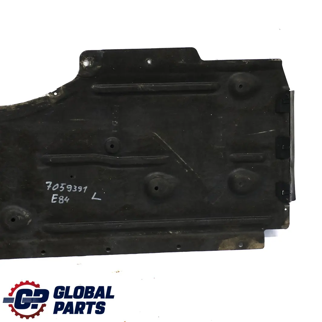 Sinistra Rivestimento Sottoscocca Protettore Telaio Copertura per BMW E90 E91 X1 E84 con numero di parte 7059391 BMW E90 E91 X1 E84 Sinistra Rivestimento Sottoscocca Protettore Telaio Copertura - SKU 7059391 - Numero di parte 7059391