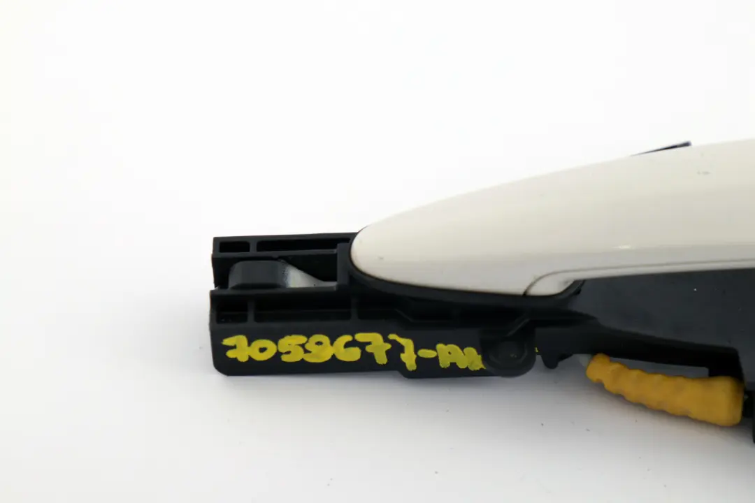 BMW 1 Series E81 E87 Complete Front Left Grab Handle N/S Alpinweiss White - SKU rhd-7059677-AW2 - Part number 7059677