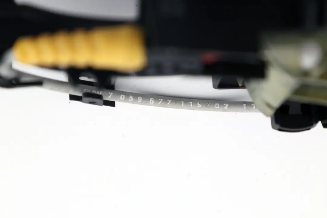 BMW 1 Series E81 E87 Complete Front Left Grab Handle N/S Alpinweiss White - SKU rhd-7059677-AW2 - Part number 7059677