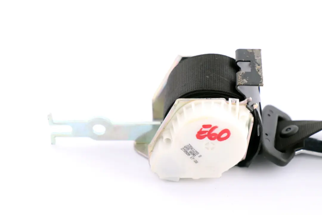 Ceinture de Securite Membrure Superieure Arriere Noir pour BMW 5 E60 E60N à propos du numéro de pièce 7059766 BMW 5 E60 E60N Ceinture de Securite Membrure Superieure Arriere Noir - SKU 7059766 - Numéro de pièce 7059766