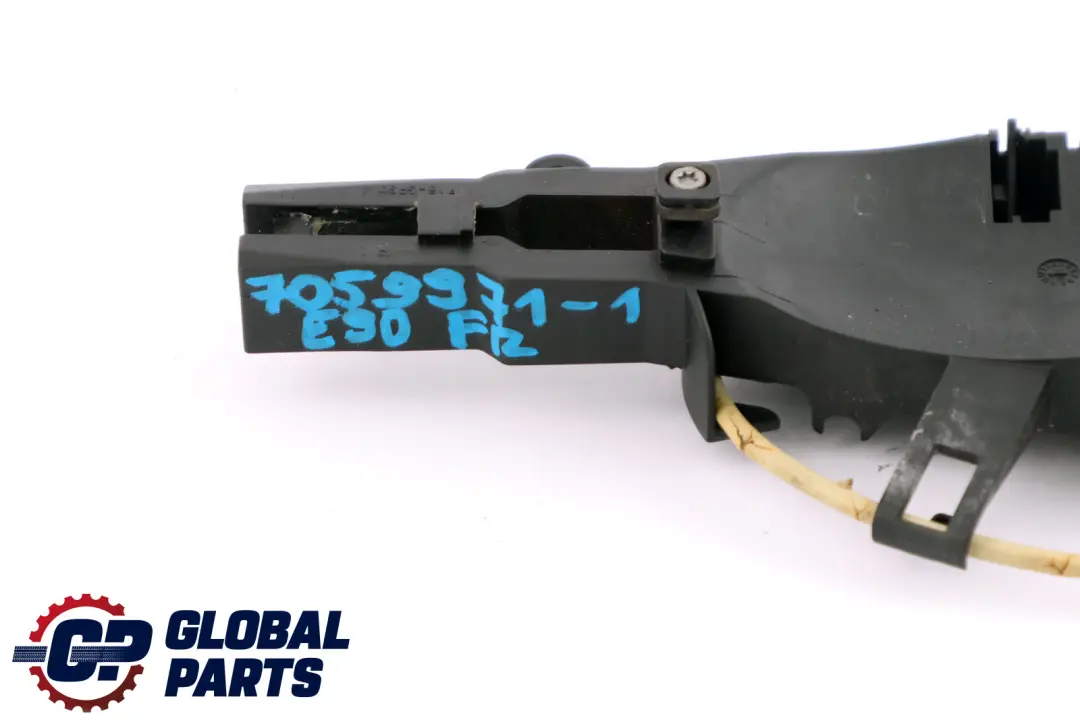 Outside Door Handle Carrier Mount Front Right O/S Bowden Cable to BMW E90 E91 with Part number 7059971 BMW E90 E91 Outside Door Handle Carrier Mount Front Right O/S Bowden Cable - SKU 7059971-1 - Part number 7059971