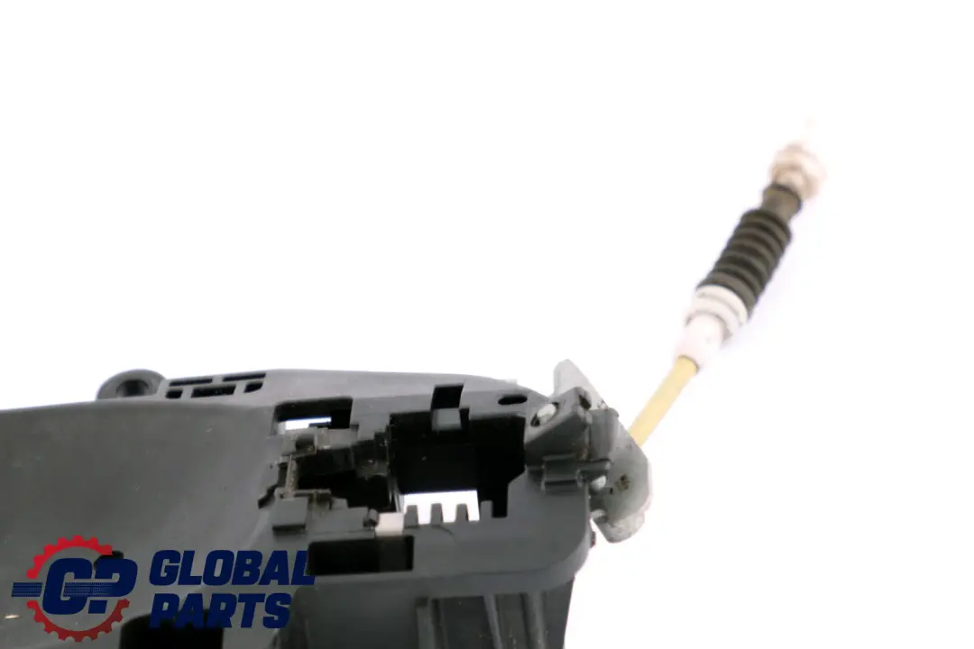 Exterior Puerta Manija Portador Delantero Derecho Bowden Cable para BMW E90 E91 con número de pieza 7059971 BMW E90 E91 Exterior Puerta Manija Portador Delantero Derecho Bowden Cable - SKU 7059971-1 - Número de pieza 7059971