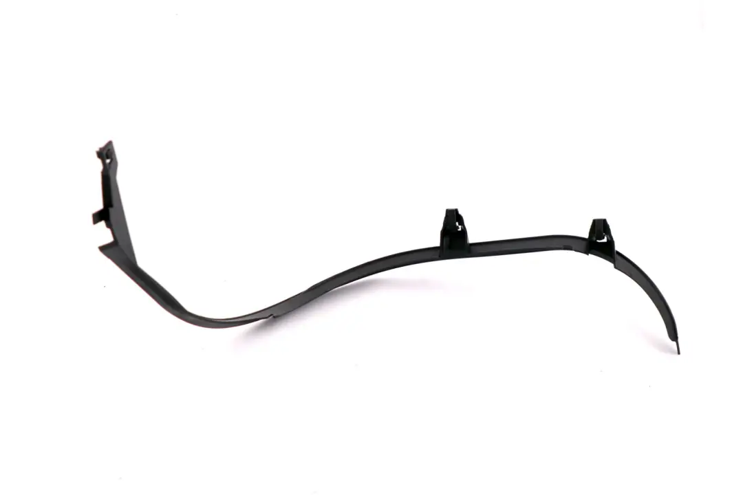 Listwa maskownica osłona bagażnika prawa do BMW E60 o numerze 7060046 BMW E60 Listwa maskownica osłona bagażnika prawa - SKU 7060046 - Numer Części 7060046