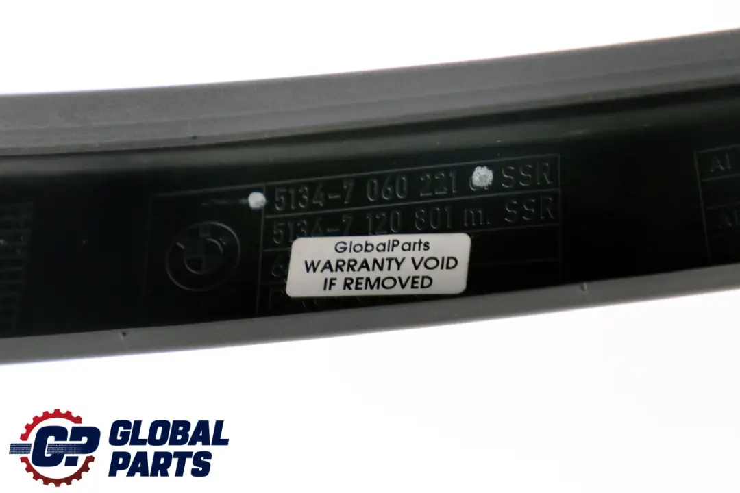 BMW E90 Osłona ramy szyby lewa drzwi lewy tył - SKU 7060221 - Numer Części 51347060221
