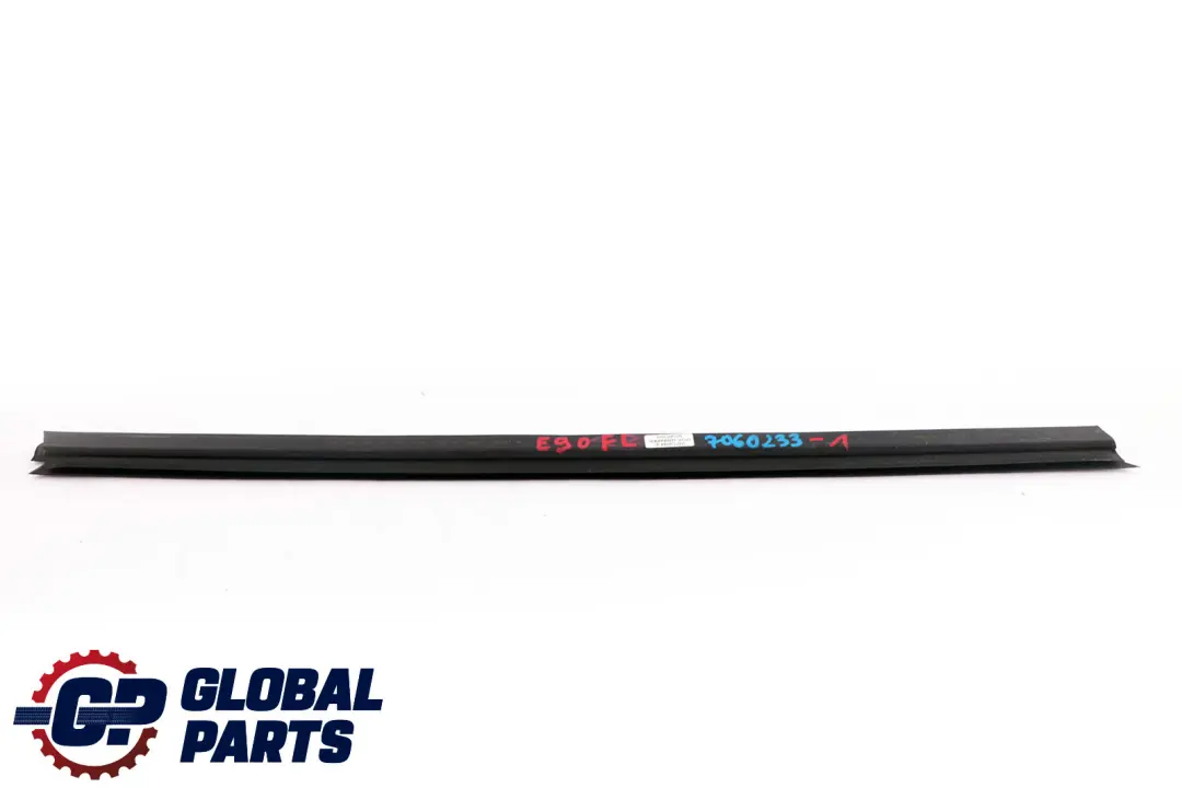 Joint De Canal Intérieur De Porte Avant Gauche pour BMW E90 E91 LCI à propos du numéro de pièce 7060233 BMW E90 E91 LCI Joint De Canal Intérieur De Porte Avant Gauche - SKU 7060233-1 - Numéro de pièce 7060233