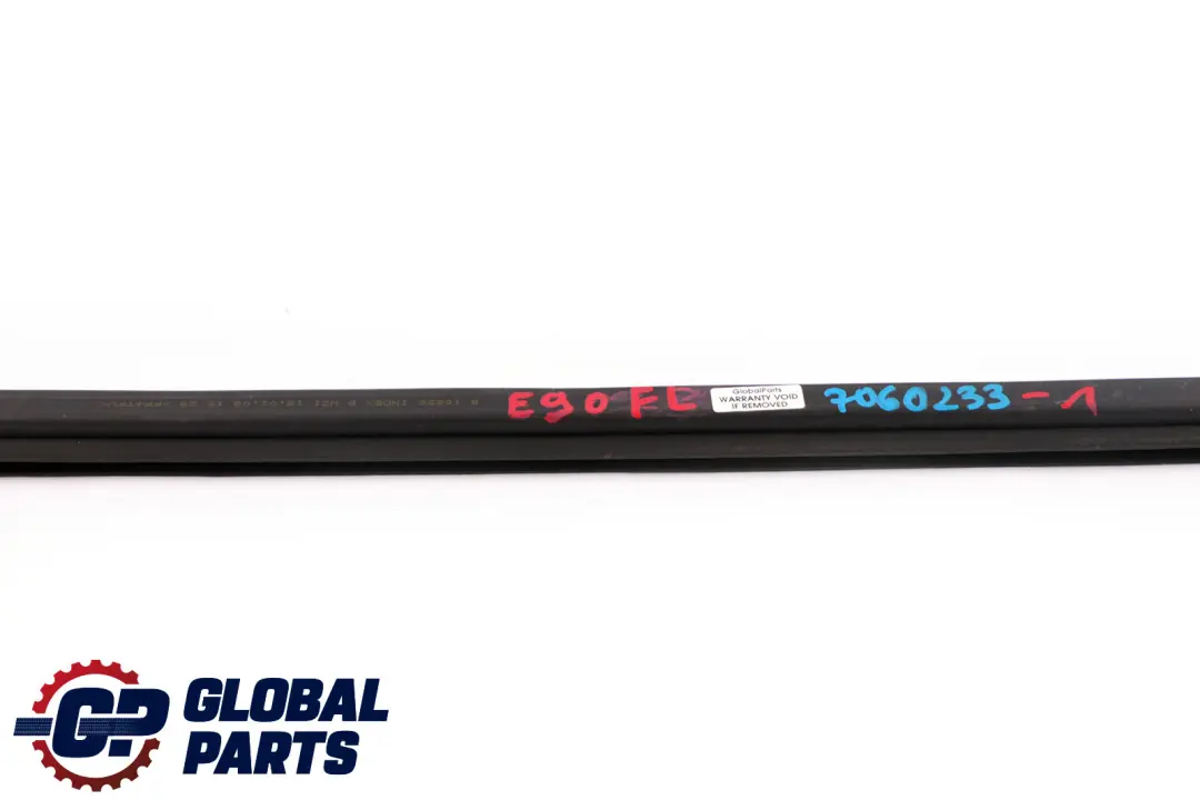 Joint De Canal Intérieur De Porte Avant Gauche pour BMW E90 E91 LCI à propos du numéro de pièce 7060233 BMW E90 E91 LCI Joint De Canal Intérieur De Porte Avant Gauche - SKU 7060233-1 - Numéro de pièce 7060233