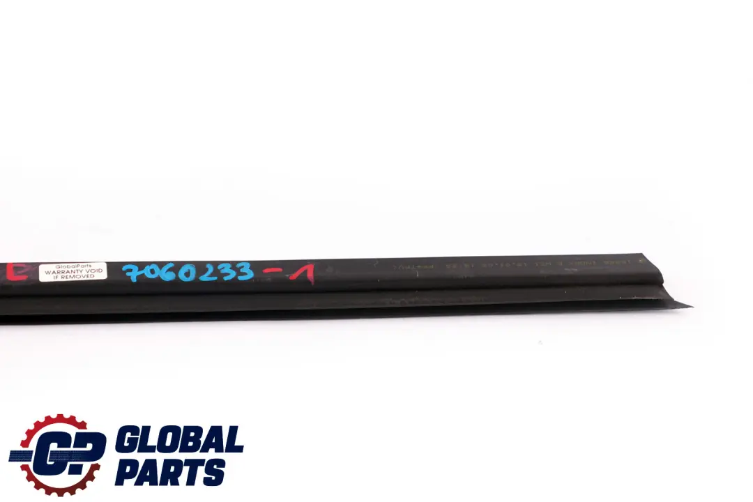 BMW E90 E91 LCI Canale Di Tenuta Interno Porta Anteriore Sinistra - SKU 7060233-1 - Numero di parte 7060233