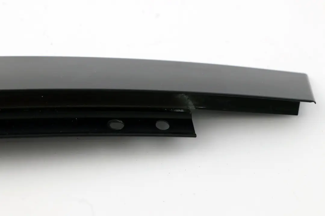 BMW 3 Series E90 E91 Finisher Window Frame B - Pillar Trim Door Right Front O/S - SKU 7060240 - Part number 7060240