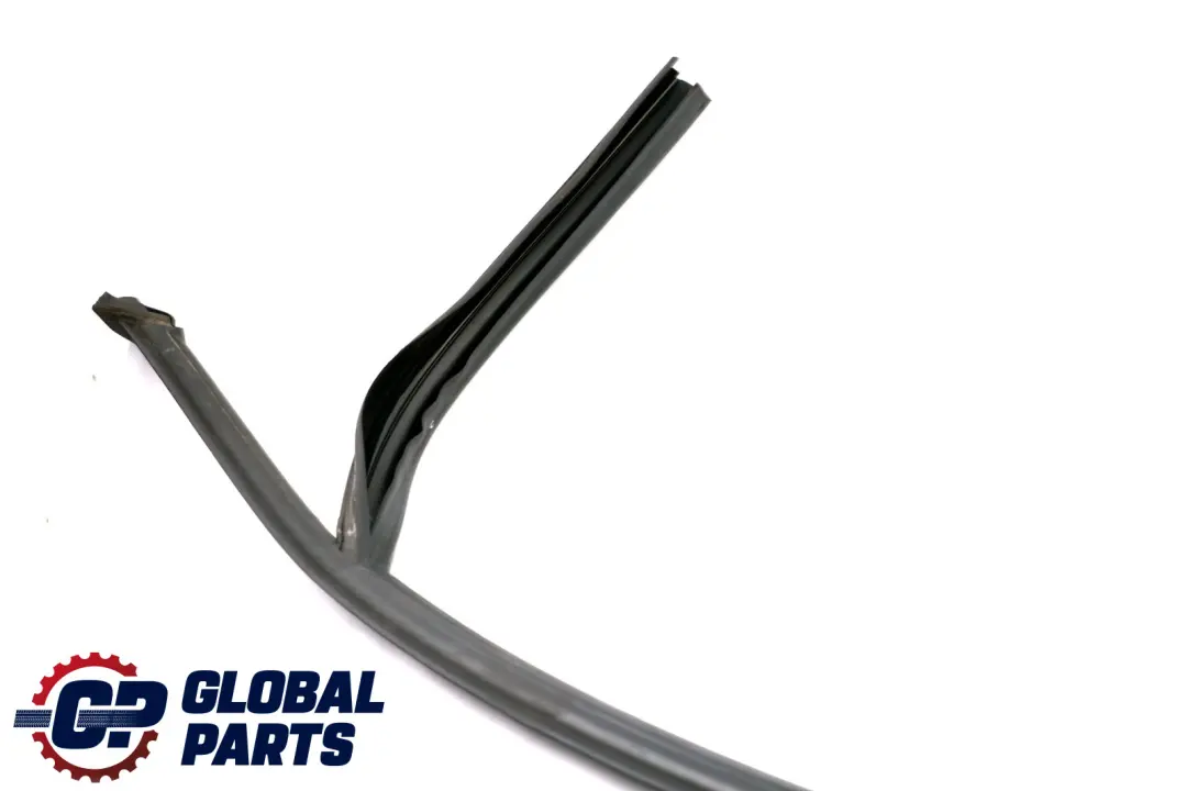 Window Guide Seal Right Front Door O/S to BMW 3 Series E90 E90N E91 E91N with Part number 7060242 BMW 3 Series E90 E90N E91 E91N Window Guide Seal Right Front Door O/S - SKU 7060242 - Part number 7060242