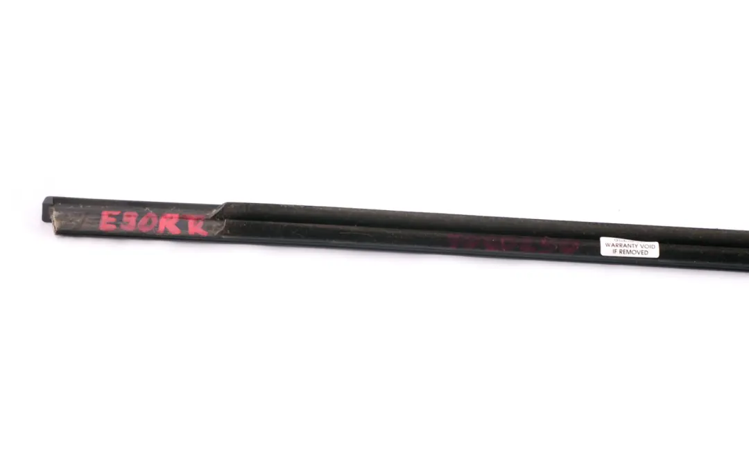  Cache Porte BMW E90 Arrière Droite Joint D'Etanchéité Extérieur Noir - SKU 7060250 - Numéro de pièce 7060250