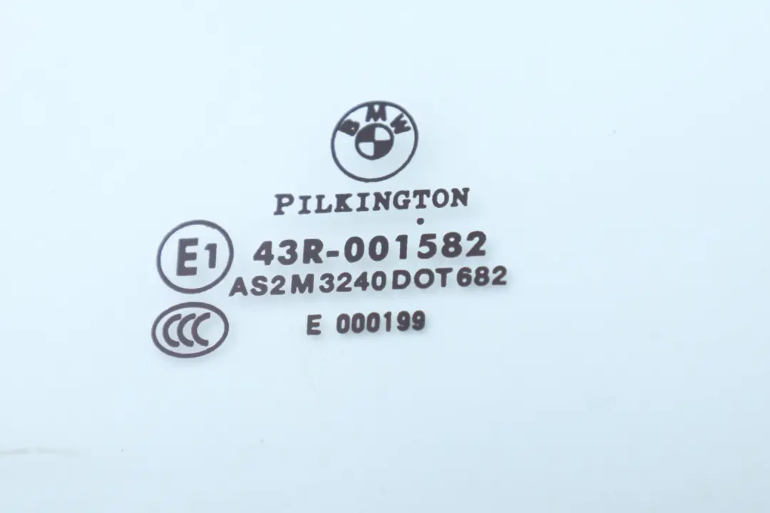  Door Window BMW E90 E91 Front Right O/S Door Window Glass AS2 - SKU 7060264 - Part number 51337060264