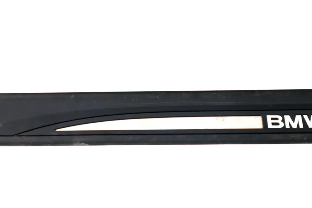 Driver Front Door Sill Trim Right O/S to BMW 3 Series E90 E91 LCI with Part number 7060280 BMW 3 Series E90 E91 LCI Driver Front Door Sill Trim Right O/S - SKU 7060280 - Part number 7060280