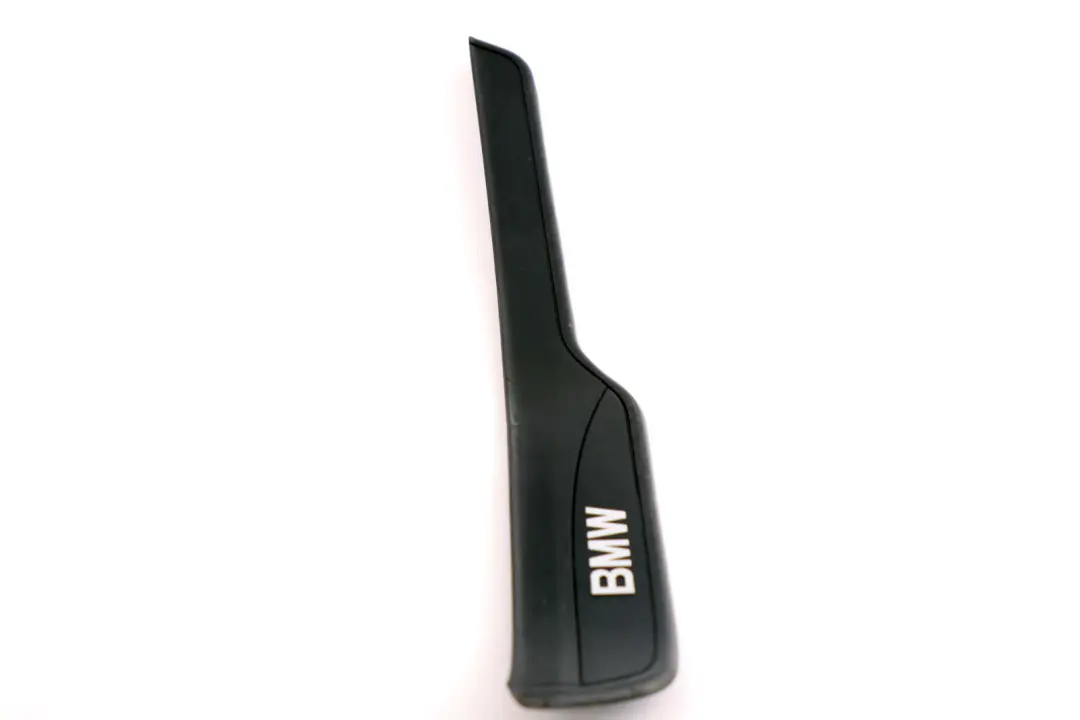 Tapa Entrada Trasera Izquierda para BMW E90 E91 E91N con número de pieza 7060285 BMW E90 E91 E91N Tapa Entrada Trasera Izquierda - SKU 7060285 - Número de pieza 7060285