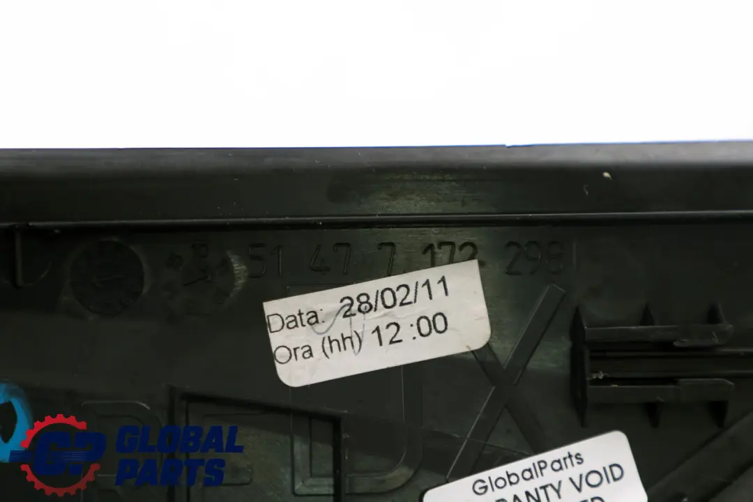 BMW E90 E91 LCI Couverture Entree Arriere Droite Noir - SKU 7060286-1 - Numéro de pièce 7907160