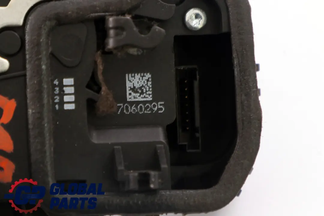 BMW E90 E90N E91 E91N Sistema Activador De Bloqueo Puerta Trasera Izquierda - SKU 7060295 - Número de pieza 7060295