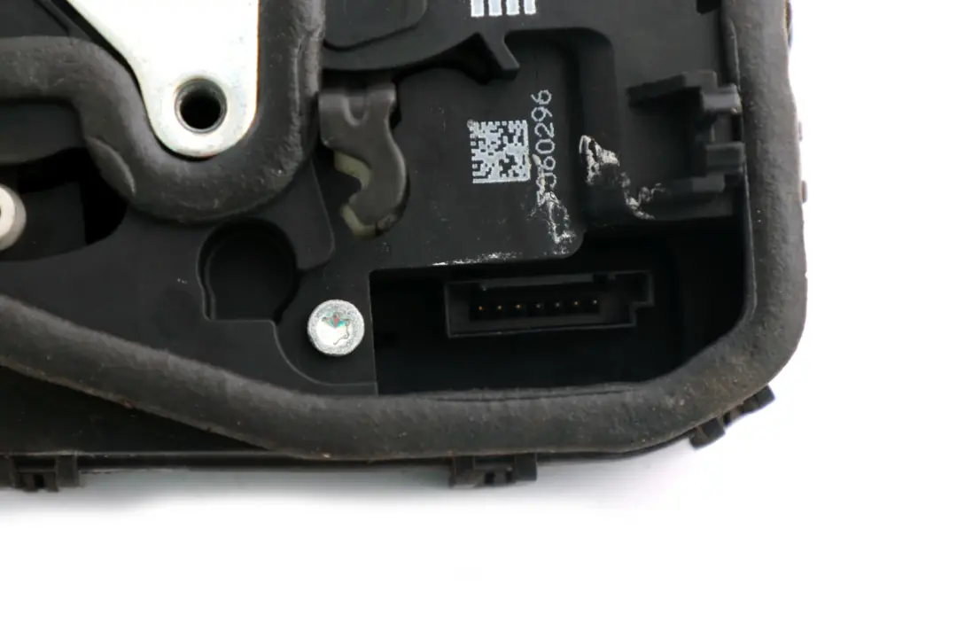 Türschloss BMW E90 E91 Verriegelungsbetätiger Hinten Rechts 4389476 für mit Teilenummer 7060296 Türschloss BMW E90 E91 Verriegelungsbetätiger Hinten Rechts 4389476 - SKU 7060296 - Teilenummer 7060296