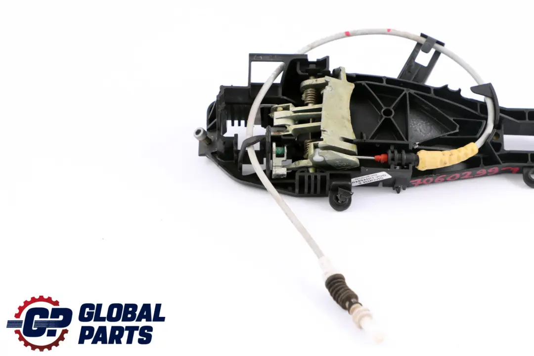 Maniglia Esterna Posteriore Sinistra Per Impugnatura N/S Staffa per BMW E90 E91 con numero di parte 7060299 BMW E90 E91 Maniglia Esterna Posteriore Sinistra Per Impugnatura N/S Staffa - SKU 7060299-1 - Numero di parte 7060299